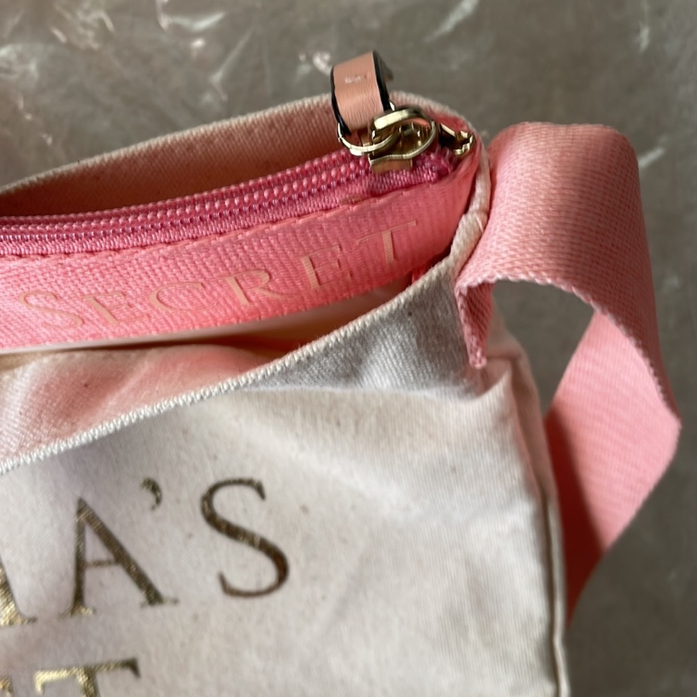 Victoria’s Secret Tote Bag Pink/Cream  Color 2 in 1 Insulated Cooler - Picture 11 of 16
